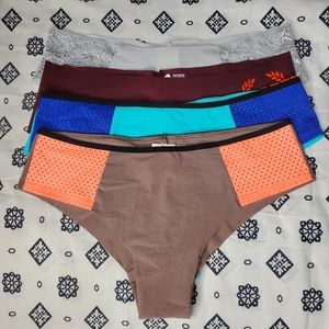 NWT VS PINK Panties Bundle (4) Size M